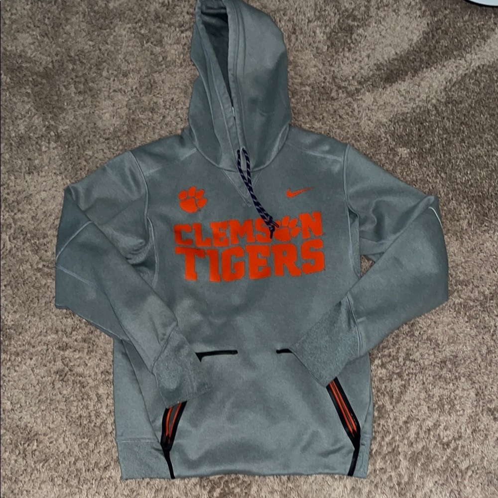 SOLD ON FB. Nike Clemson Tigers Gray Hoodie